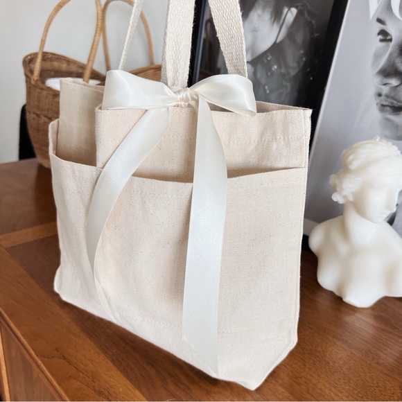 CREAM CANVAS BOW TOTE 🎀 #0311 - Picture 3 of 6